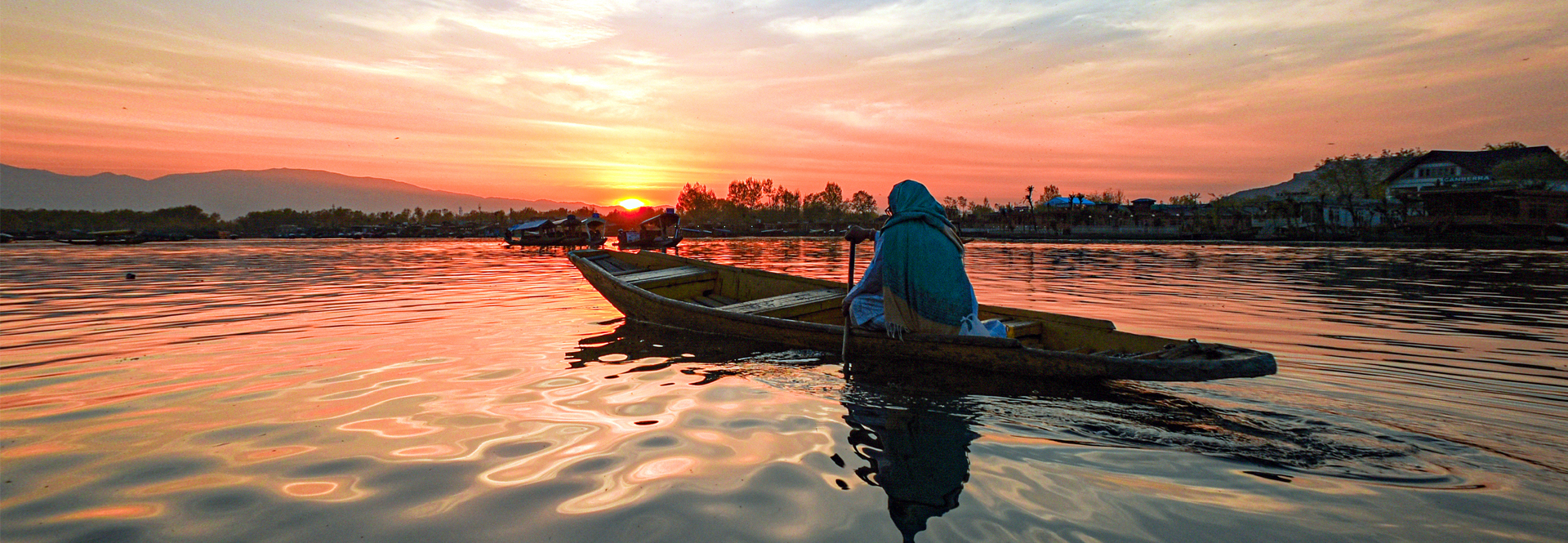 Kashmir Dal Lake Sunset View